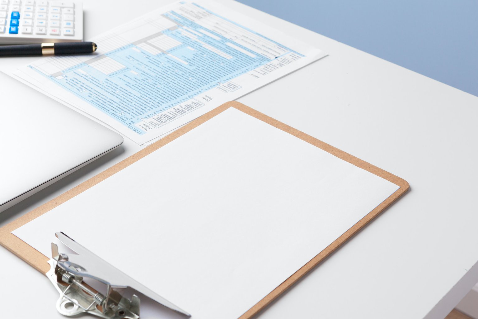 Business documents graph financial to job succes, Analyze document plans
